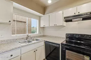 904 S Melody Ln, Tempe, AZ 85281 - Photo 13