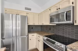 16026 S 35th Way, Phoenix, AZ 85048 - Photo 11