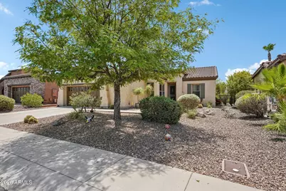 12445 W Fetlock Trail, Peoria, AZ 85383 - Photo 7