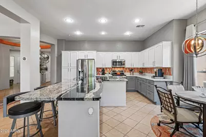 12445 W Fetlock Trail, Peoria, AZ 85383 - Photo 23