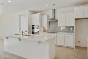 19033 W Rose Ln, Waddell, AZ 85355 - Photo 7