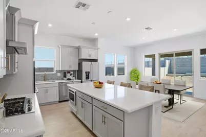 10227 S 20th Lane, Phoenix, AZ 85041 - Photo 5