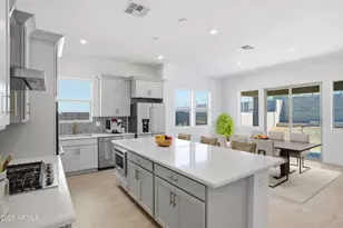 10227 S 20th Ln, Phoenix, AZ 85041 - Photo 5