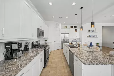 9337 W Sells Drive, Phoenix, AZ 85037 - Photo 11