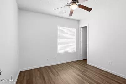 10111 W Colter Street, Glendale, AZ 85307 - Photo 13