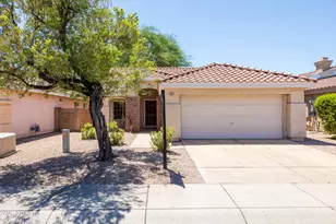 3231 E Menadota Dr, Phoenix, AZ 85050 - Photo 1