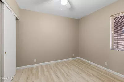 3231 E Menadota Drive, Phoenix, AZ 85050 - Photo 17
