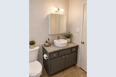 11460 S Pawnee Circle, Phoenix, AZ 85044 - Photo 13