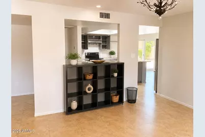 11460 S Pawnee Circle, Phoenix, AZ 85044 - Photo 5