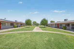 14046 N Newcastle Dr, Sun City, AZ 85351 - Photo 5