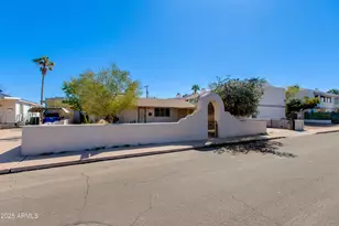 3423 N 14th St, Phoenix, AZ 85014 - Photo 1