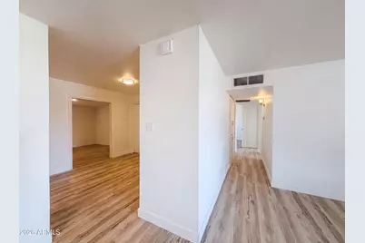 3132 W Bethany Home Road, Phoenix, AZ 85017 - Photo 11