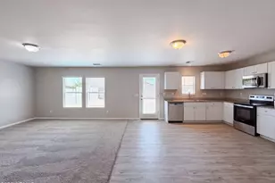 137 W Dewey Ave, Coolidge, AZ 85128 - Photo 3