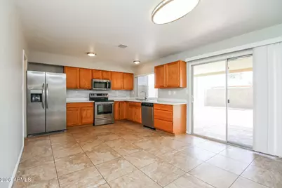 1121 W Laguna Azul Avenue, Mesa, AZ 85210 - Photo 9
