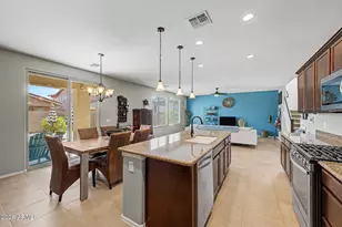 12119 W Hide Trail, Peoria, AZ 85383 - Photo 11