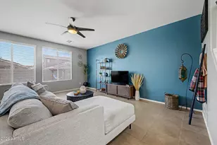 12119 W Hide Trail, Peoria, AZ 85383 - Photo 3
