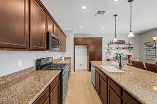 12119 W Hide Trail, Peoria, AZ 85383 - Photo 9
