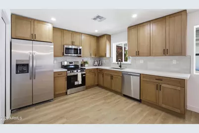 11834 N 49th Avenue, Glendale, AZ 85304 - Photo 13