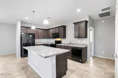 8404 N 62nd Drive, Glendale, AZ 85302 - Photo 3