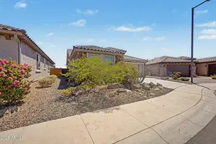 27465 W Wahalla Ln, Buckeye, AZ 85396 - Photo 3