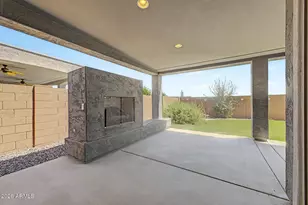 27465 W Wahalla Ln, Buckeye, AZ 85396 - Photo 15