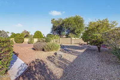 807 E Aire Libre Avenue, Phoenix, AZ 85022 - Photo 33