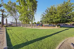 807 E Aire Libre Ave, Phoenix, AZ 85022 - Photo 37