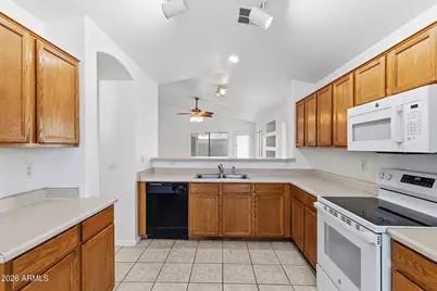 8950 W Holly Street, Phoenix, AZ 85037 - Photo 3