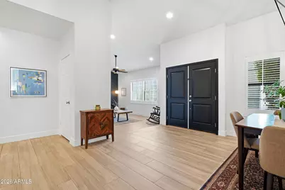 9834 E Dreyfus Avenue, Scottsdale, AZ 85260 - Photo 15