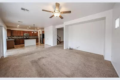 12039 W Leather Lane, Peoria, AZ 85383 - Photo 11
