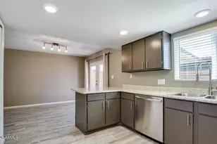 8303 E Thomas Rd, Scottsdale, AZ 85251 - Photo 17