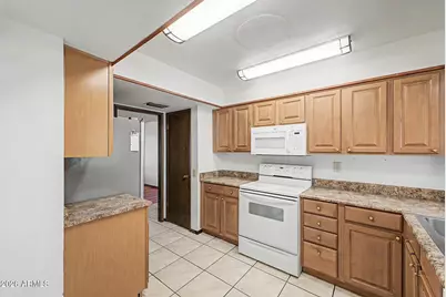 9847 W Wrangler Drive, Sun City, AZ 85373 - Photo 17