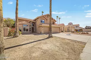 4113 E Glenhaven Dr, Phoenix, AZ 85048 - Photo 3