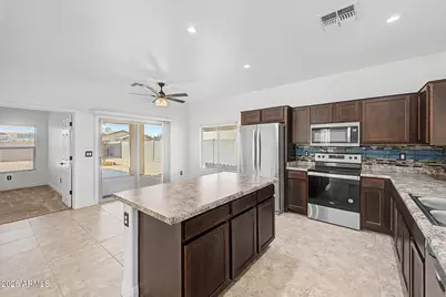 2552 E Atlanta Avenue, Phoenix, AZ 85040 - Photo 9