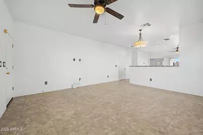 2552 E Atlanta Avenue, Phoenix, AZ 85040 - Photo 5