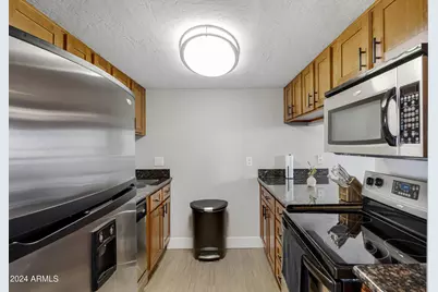 3619 E Monterosa Street #209, Phoenix, AZ 85018 - Photo 9