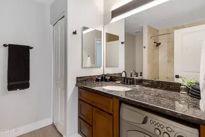 3619 E Monterosa Street #209, Phoenix, AZ 85018 - Photo 19