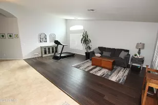 7621 W Peck Dr, Glendale, AZ 85303 - Photo 9