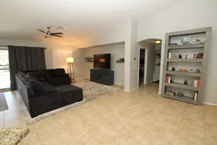 7621 W Peck Dr, Glendale, AZ 85303 - Photo 23