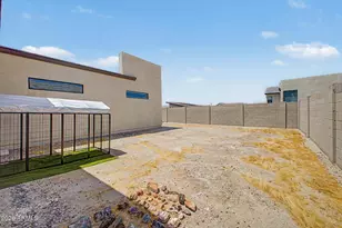 1122 E Monte Wy, Phoenix, AZ 85042 - Photo 35