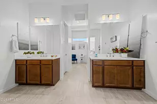 1122 E Monte Wy, Phoenix, AZ 85042 - Photo 21