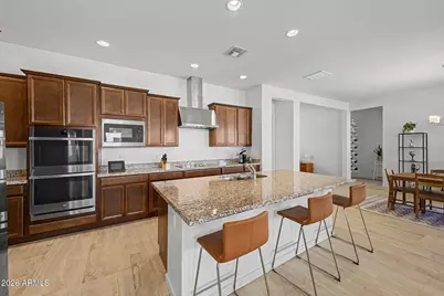 1122 E Monte Way, Phoenix, AZ 85042 - Photo 11