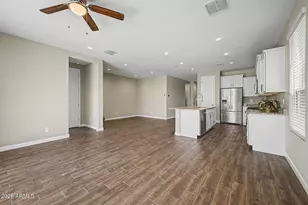 2011 W Yellowbird Ln, Phoenix, AZ 85085 - Photo 7