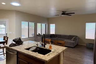 178 W Pacific Dr, Casa Grande, AZ 85122 - Photo 11
