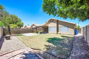145 W Merrill Ct, Gilbert, AZ 85233 - Photo 33