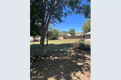 18386 S Pioneer Avenue, Peeples Valley, AZ 86332 - Photo 15