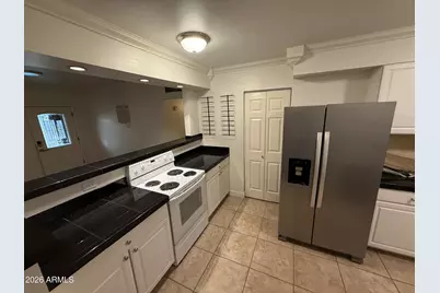 3907 E Devonshire Avenue, Phoenix, AZ 85018 - Photo 7