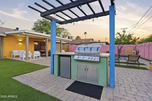 8426 E Sheridan St, Scottsdale, AZ 85257 - Photo 11
