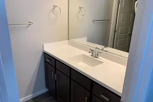 715 N Sparrow Dr, Gilbert, AZ 85234 - Photo 25
