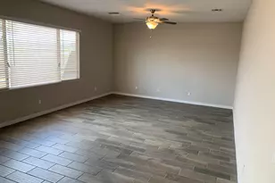 715 N Sparrow Dr, Gilbert, AZ 85234 - Photo 27